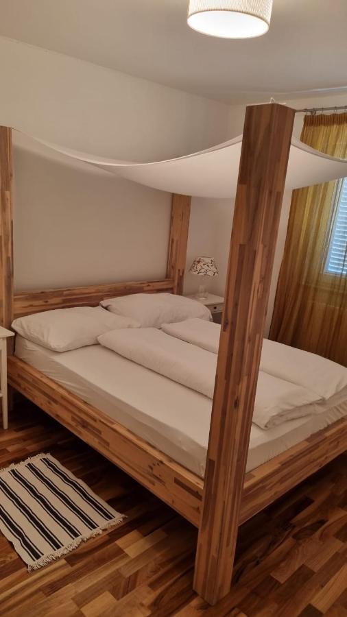 Casa Emma With Pool Apartment Porec Luaran gambar